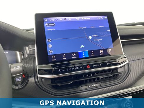 New 2025 Jeep Compass Limited w/ High Altitude Package image 3