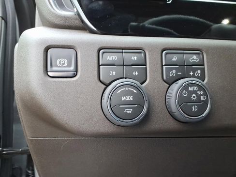 New 2026 Chevrolet Silverado 2500 LTZ w/ LTZ Convenience Package image 11