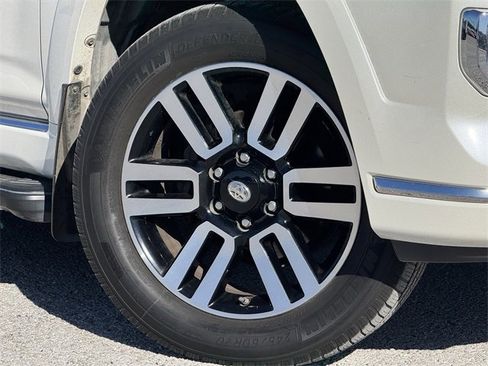 Used 2014 Toyota 4Runner Limited image 30