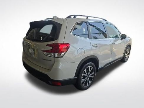 Used 2023 Subaru Forester Limited AWD/4WD image 4