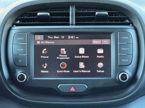 Used 2025 Kia Soul LX w/ LX Technology Package FWD image 12