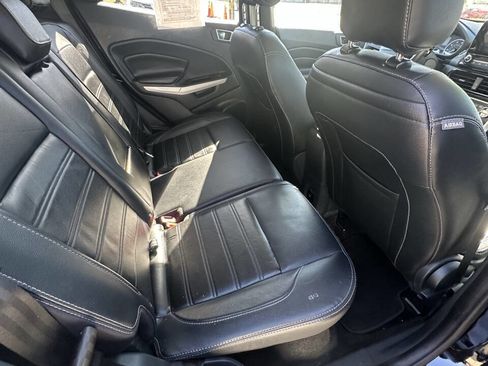 Used 2018 Ford EcoSport Titanium image 14