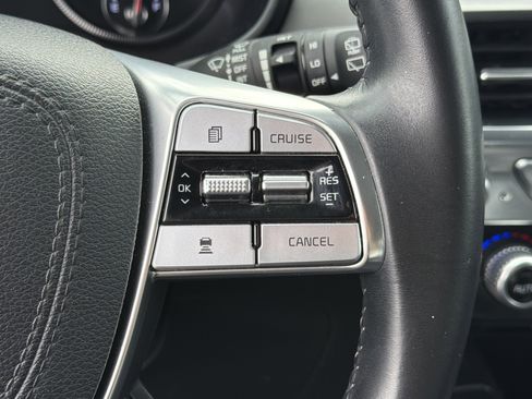 Used 2022 Kia Telluride S FWD image 26