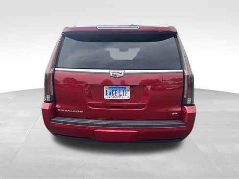 Used 2015 Cadillac Escalade Platinum RWD image 12
