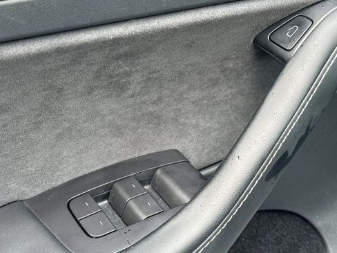 Used 2022 Tesla Model Y Long Range image 13