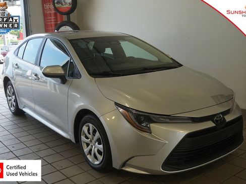 Used 2024 Toyota Corolla LE FWD image 1