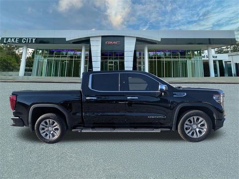 Used 2024 GMC Sierra 1500 Denali w/ Technology Package image 2