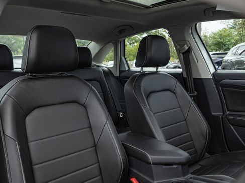 Used 2023 Volkswagen Jetta SE w/ Panoramic Sunroof Package FWD image 35