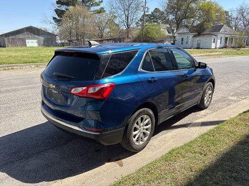 Used 2019 Chevrolet Equinox LT w/ Driver Convenience Package image 6