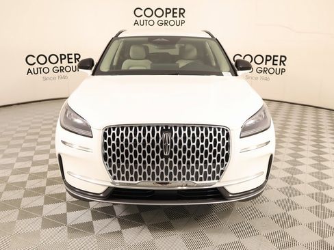 New 2026 Lincoln Corsair Premiere image 9