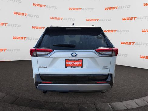 Used 2022 Toyota RAV4 XSE w/ XSE Grade Weather Package AWD/4WD image 4