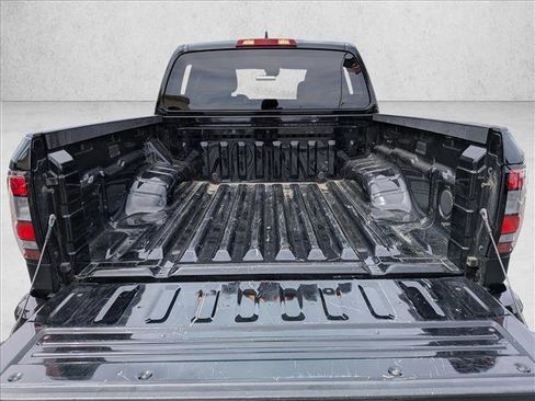 Used 2024 Nissan Frontier SV w/ Technology Package AWD/4WD image 6