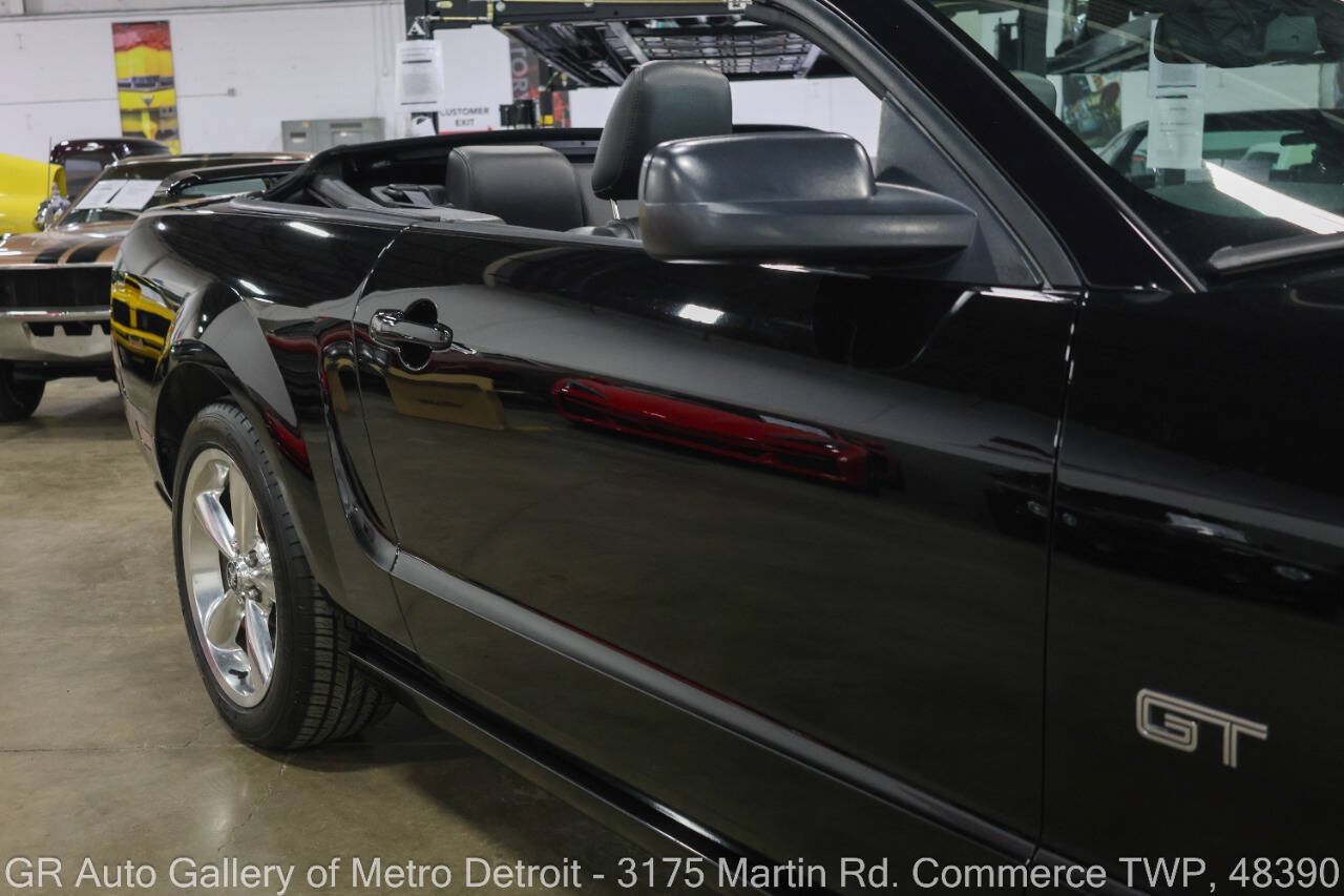 Used 2008 Ford Mustang GT Premium RWD image 25