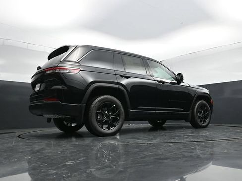 New 2026 Jeep Grand Cherokee Altitude AWD/4WD image 61