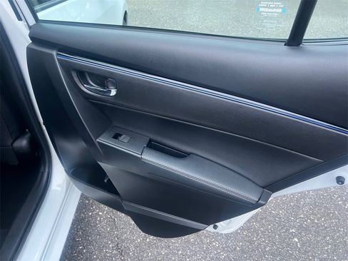 Used 2019 Toyota Corolla SE image 22