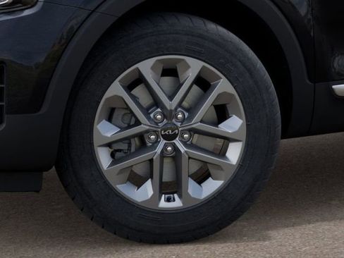 New 2025 Kia Telluride LX FWD image 9