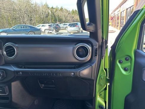 Used 2019 Jeep Wrangler Unlimited Rubicon AWD/4WD image 27