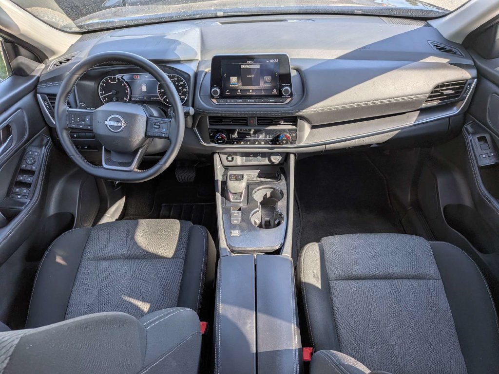 Used 2026 Nissan Rogue SV w/ Cold Weather Package FWD image 13