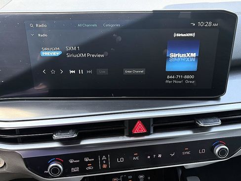 Used 2025 Kia Sorento S w/ Panoramic Sunroof Package FWD image 23