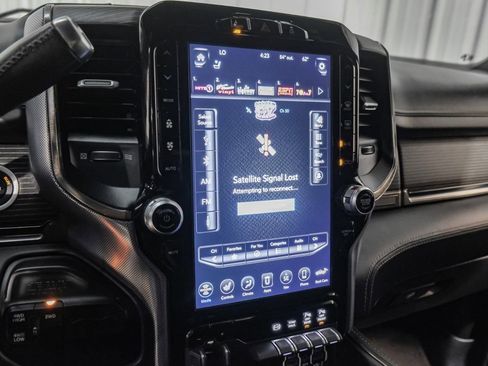 Used 2020 RAM 2500 Limited image 25