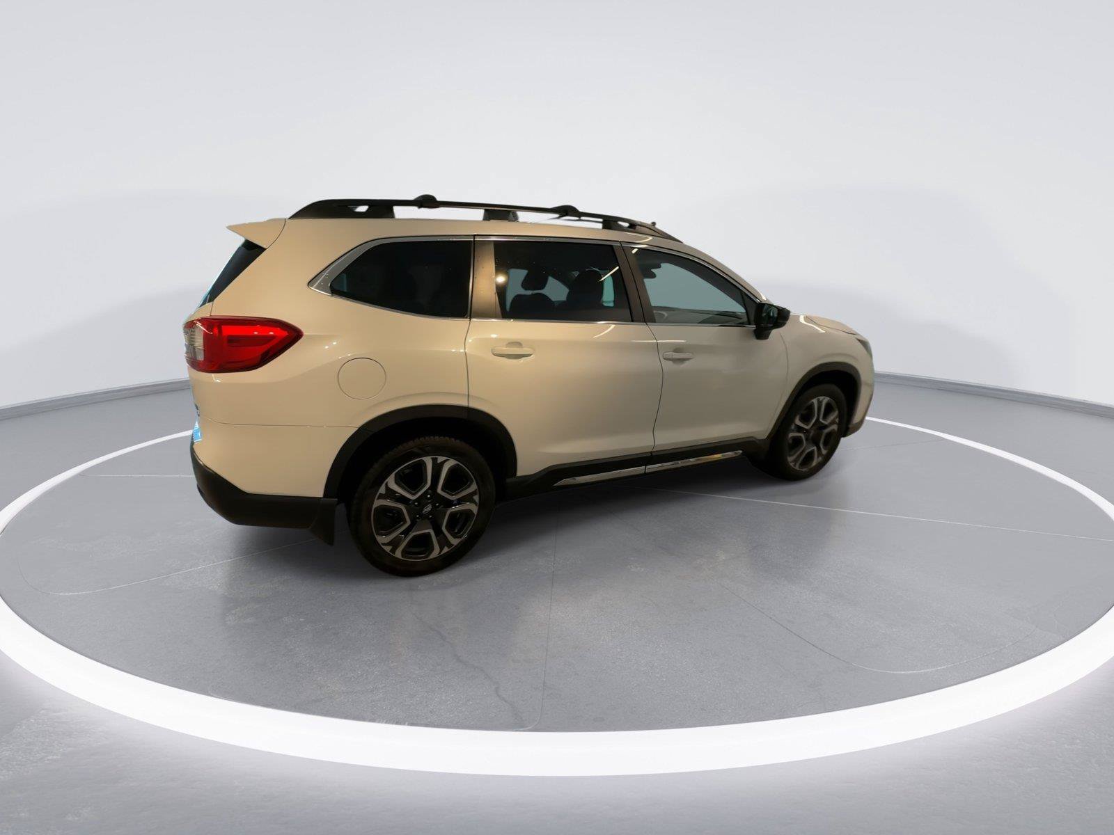 Used 2024 Subaru Ascent Limited AWD/4WD image 8