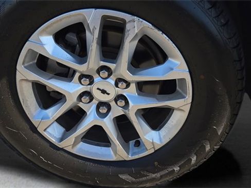 Used 2019 Chevrolet Traverse LT w/ LT Premium Package image 38