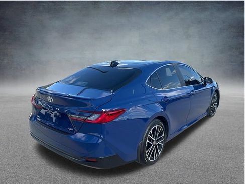Used 2025 Toyota Camry XLE w/ Premium Plus Package FWD image 9