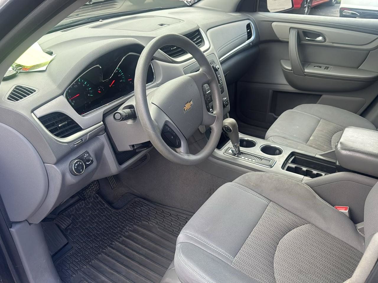 Used 2013 Chevrolet Traverse LS w/ LPO, 'HIT The Road' Package AWD/4WD image 9