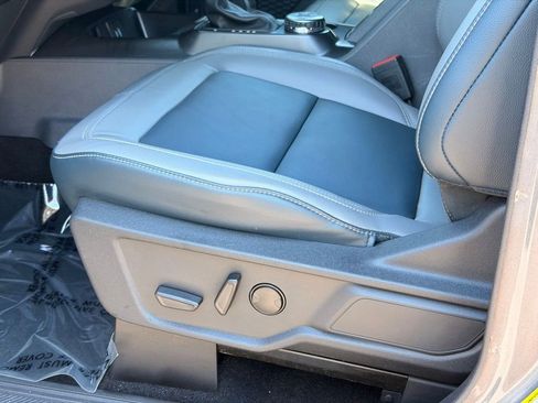 Used 2024 Ford Bronco Outer Banks AWD/4WD image 25