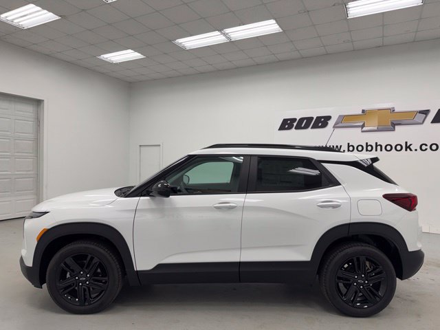 New 2026 Chevrolet TrailBlazer LT w/ Midnight Edition AWD/4WD image 8