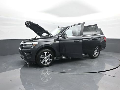 Used 2022 Ford Expedition Limited AWD/4WD image 44