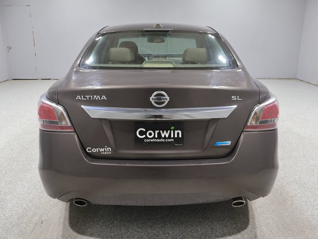 Used 2014 Nissan Altima 2.5 SL w/ Moonroof Package FWD image 16