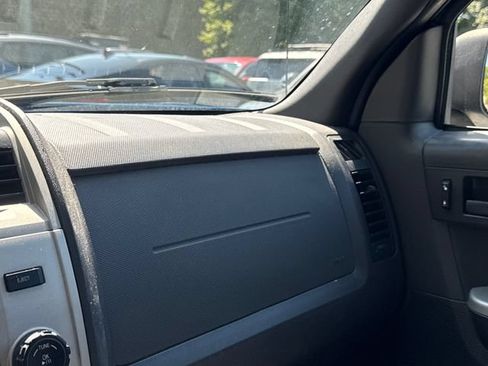Used 2011 Ford Escape XLT w/ 201A Rapid Spec Order Code FWD image 29