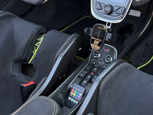 Used 2020 McLaren 600LT Spider image 30