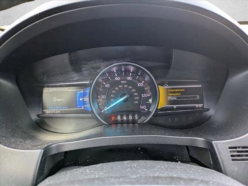 Used 2017 Ford Explorer XLT w/ Equipment Group 202A FWD image 11