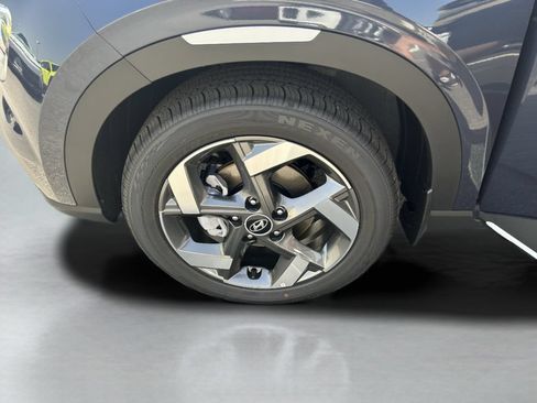 New 2026 Hyundai Venue SEL FWD image 35