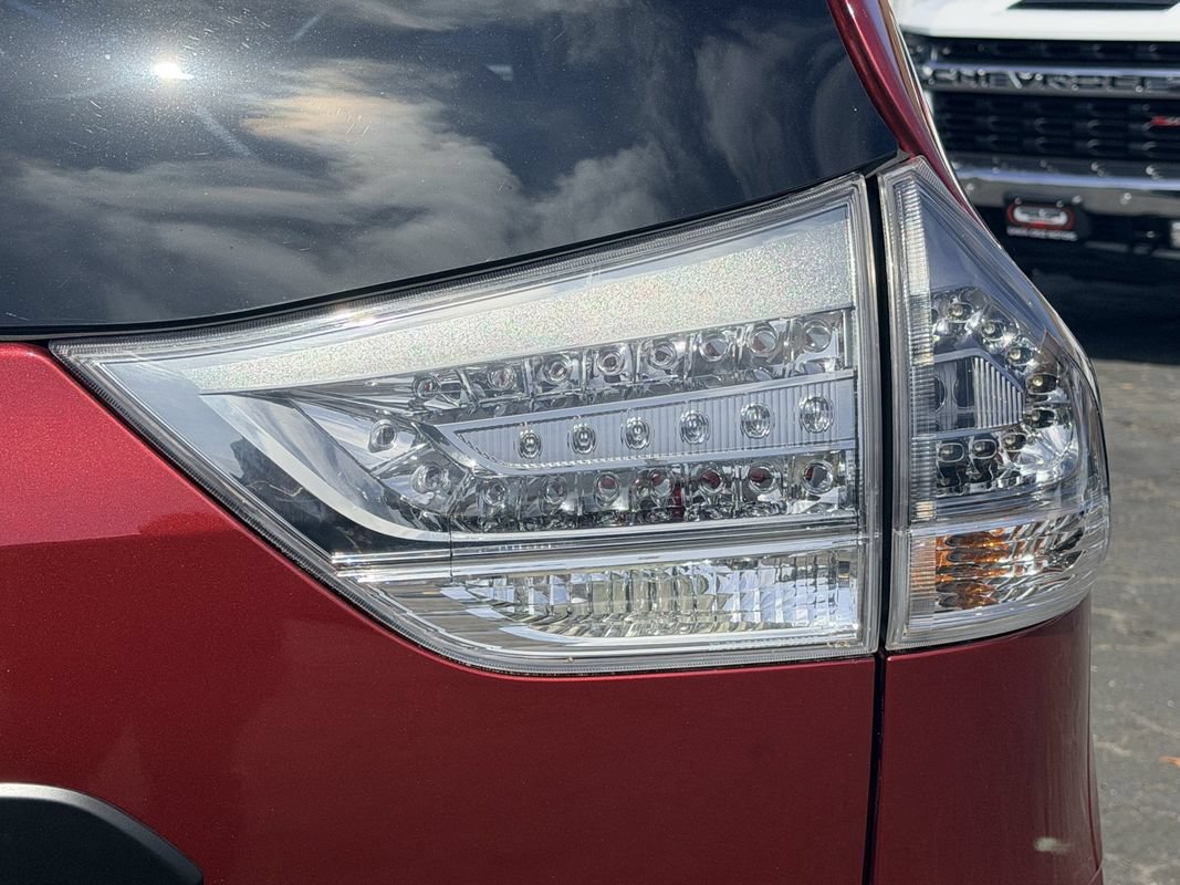 Used 2017 Toyota Sienna SE w/ SE Preferred Package FWD image 10