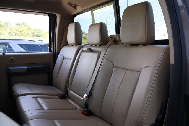 Used 2015 Ford F350 Lariat w/ Lariat Interior Package AWD/4WD image 31