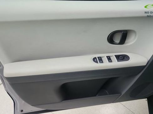 Used 2025 Hyundai Ioniq 5 SE RWD image 35