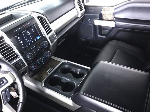 Used 2017 Ford F250 Lariat w/ FX4 Off-Road Package image 36