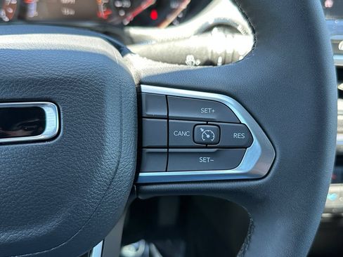 New 2026 Jeep Compass Latitude AWD/4WD image 23
