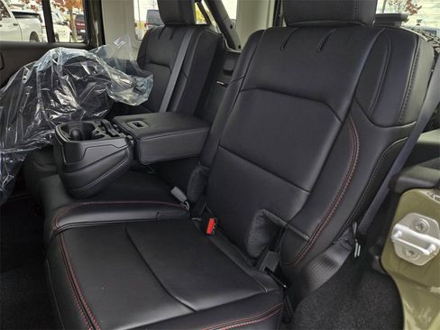 New 2026 Jeep Wrangler Unlimited Rubicon image 12