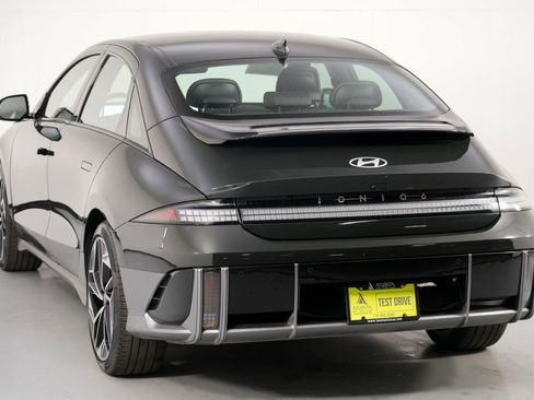 Used 2024 Hyundai Ioniq 6 Limited image 51