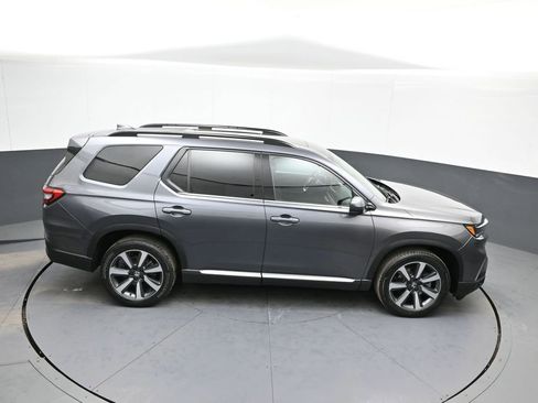 Certified 2023 Honda Pilot Touring image 39