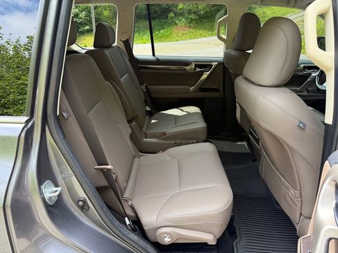 Used 2021 Lexus GX 460 Premium AWD/4WD image 22