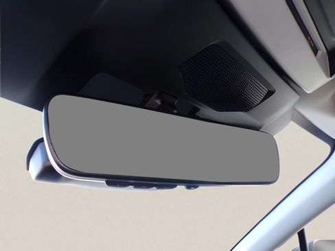 Certified 2025 Subaru Crosstrek 2.0i Premium image 17