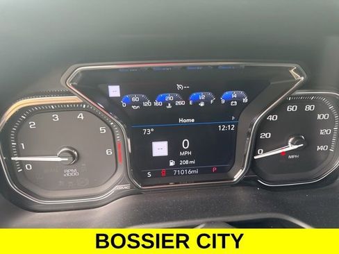 Used 2021 GMC Yukon Denali w/ LPO, Illumination Package image 9