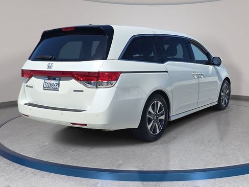 Used 2017 Honda Odyssey Touring image 6