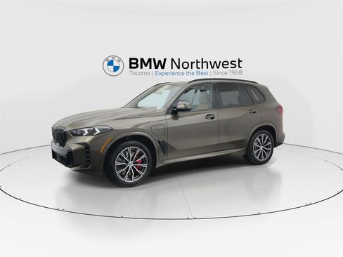New 2026 BMW X5 xDrive50e image 10