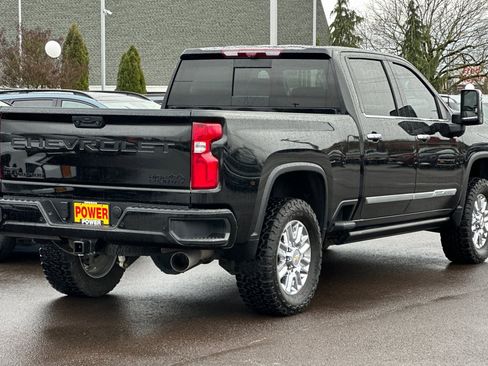Used 2024 Chevrolet Silverado 2500 High Country w/ High Country Premium Package image 4